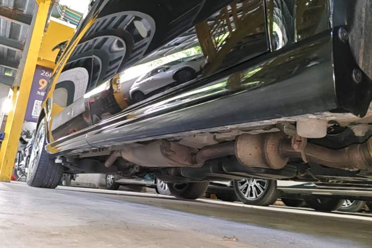 Used Mercedes-Benz V-Class 2021 V 260 Prestige Edition Right Side Sill