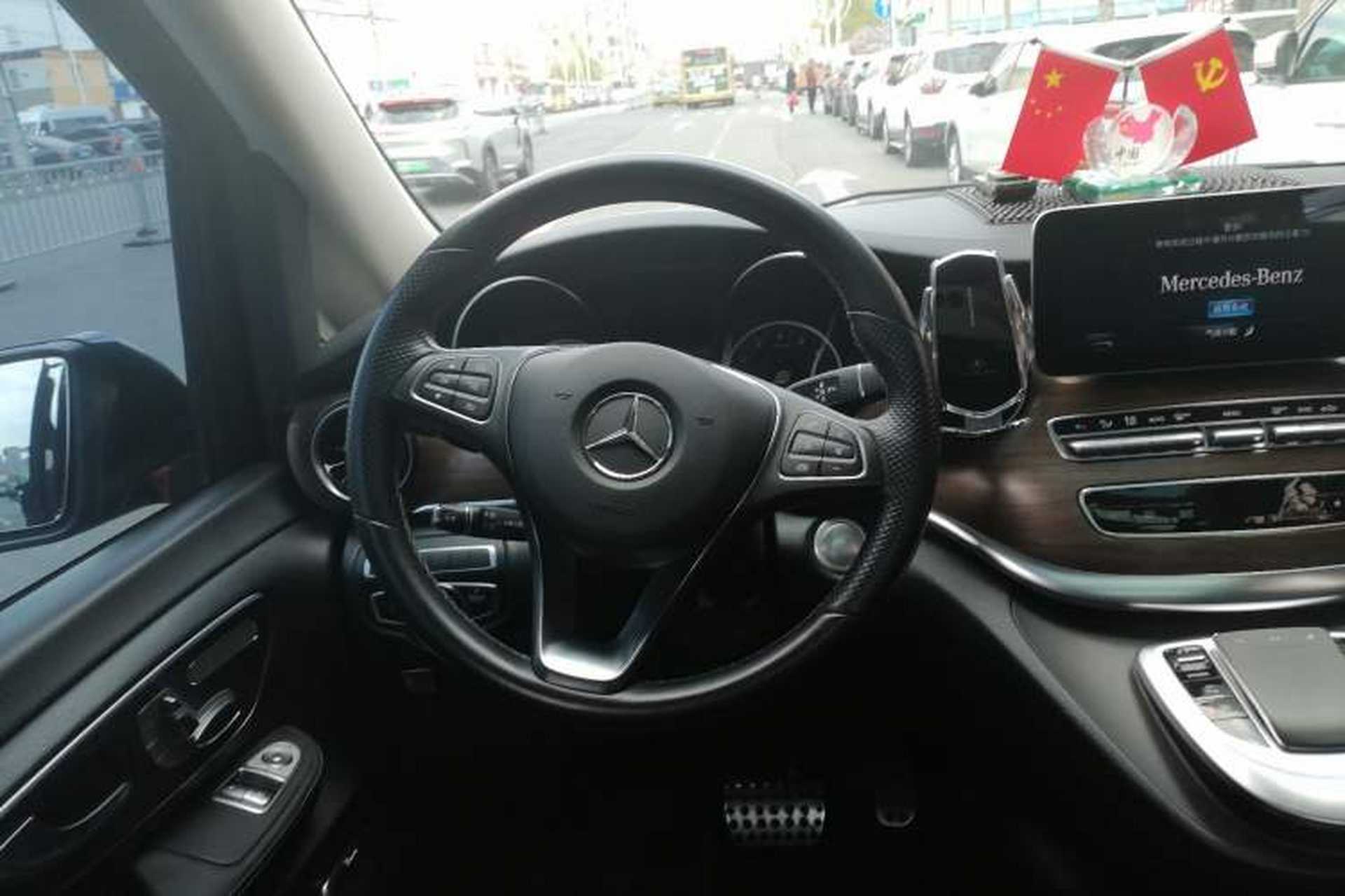 Used Mercedes-Benz V-Class 2021 V 260 L Long-wheelbase Luxury Edition Steering Wheel