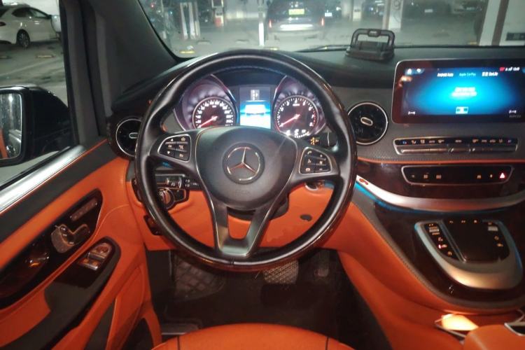 Used Mercedes-Benz V-Class 2021 V 260 L Long Wheelbase Prestige Edition Steering Wheel