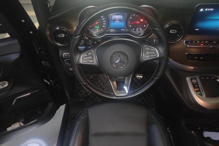 Used Mercedes-Benz V-Class 2021 V 260 L Long-wheelbase Luxury Edition Steering Wheel