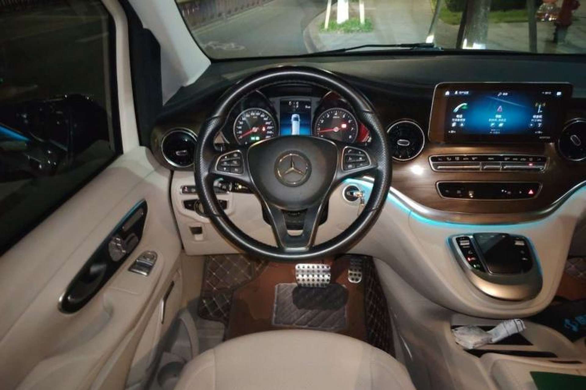 Used Mercedes-Benz V-Class 2021 V 260 L Long-wheelbase Luxury Edition Steering Wheel