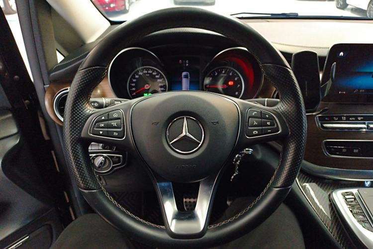 Used Mercedes-Benz V-Class 2021 V 260 L Long-wheelbase Luxury Edition Steering Wheel