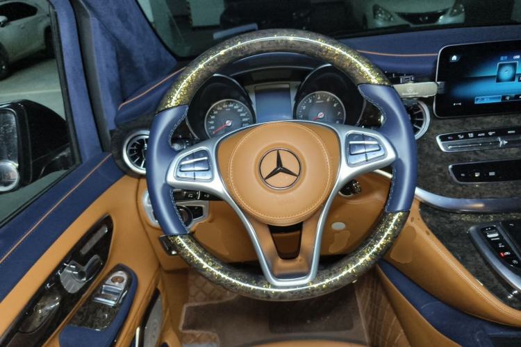 Used Mercedes-Benz V-Class 2021 V 260 L Long Wheelbase Prestige Edition Steering Wheel