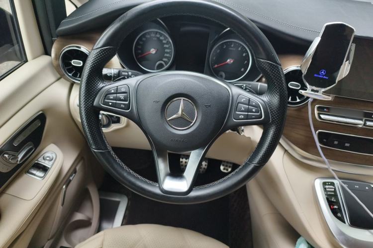 Used Mercedes-Benz V-Class 2021 V 260 L Long-wheelbase Luxury Edition Steering Wheel