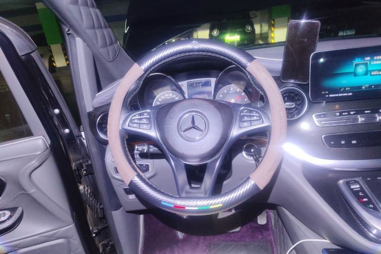 Used Mercedes-Benz V-Class 2021 V 260 L Long-wheelbase Luxury Edition Steering Wheel