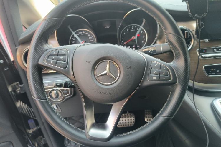 Used Mercedes-Benz V-Class 2021 V 260 L Long-wheelbase Luxury Edition Steering Wheel