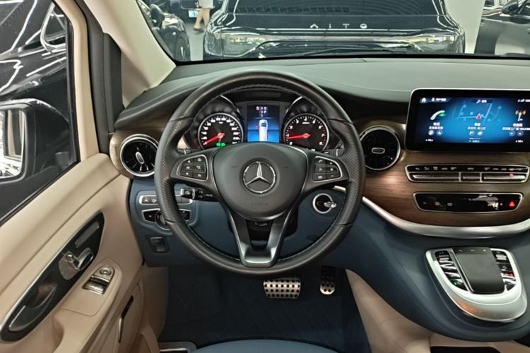 Used Mercedes-Benz V-Class 2021 V 260 L Long-wheelbase Luxury Edition Steering Wheel