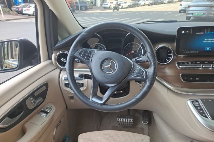 Used Mercedes-Benz V-Class 2021 V 260 L Long-wheelbase Luxury Edition Steering Wheel