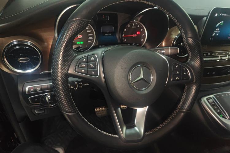 Used Mercedes-Benz V-Class 2021 V 260 L Long-wheelbase Luxury Edition Steering Wheel