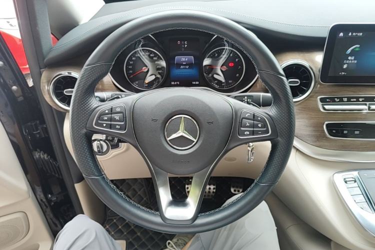 Used Mercedes-Benz V-Class 2021 V 260 L Long-wheelbase Luxury Edition Steering Wheel