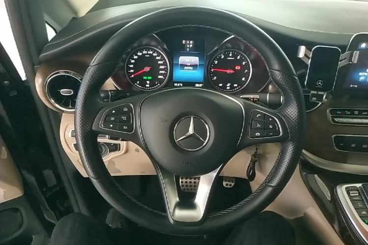 Used Mercedes-Benz V-Class 2021 V 260 L Long-wheelbase Luxury Edition Steering Wheel