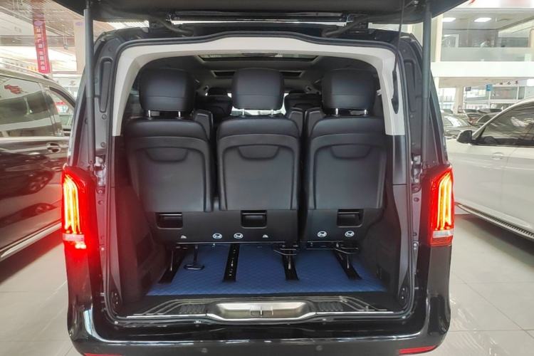 Used Mercedes-Benz V-Class 2021 V 260 Prestige Edition Trunk