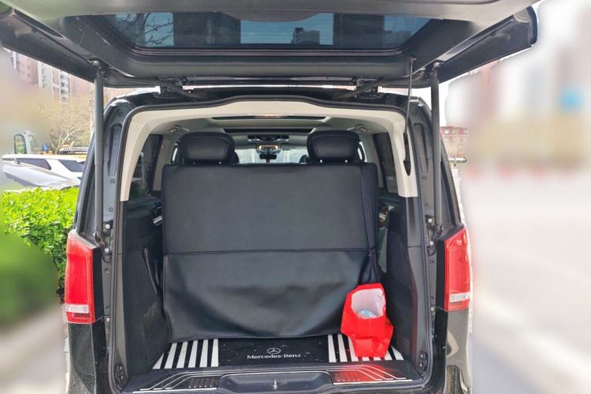 Used Mercedes-Benz V-Class 2021 V 260 Avantgarde Edition Trunk