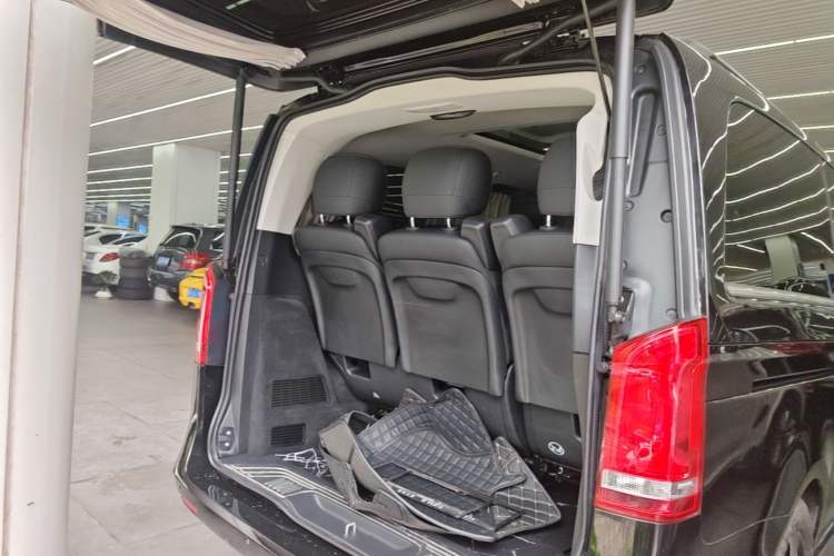Used Mercedes-Benz V-Class 2021 V 260 Prestige Edition Trunk
