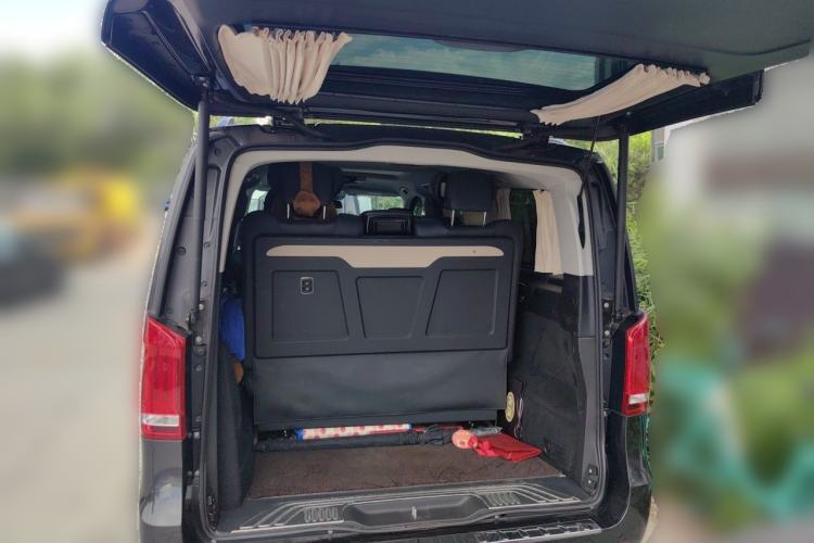 Used Mercedes-Benz V-Class 2021 V 260 Avantgarde Edition Trunk