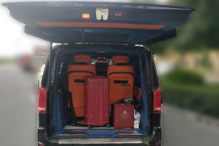 Used Mercedes-Benz V-Class 2021 V 260 Avantgarde Edition Trunk