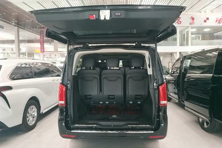 Used Mercedes-Benz V-Class 2021 V 260 L Long-wheelbase Luxury Edition Trunk