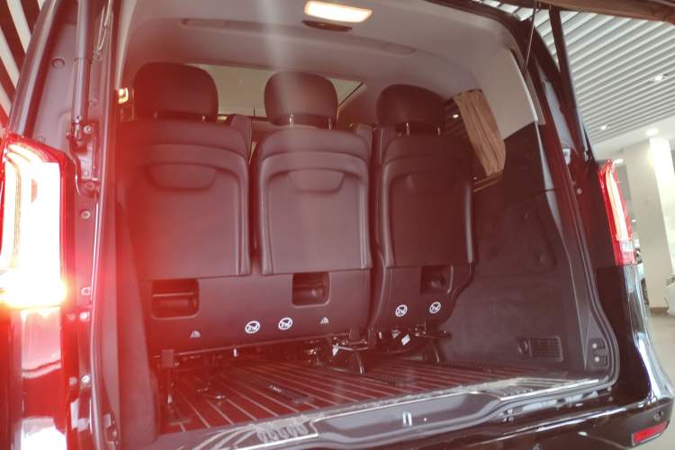 Used Mercedes-Benz V-Class 2021 V 260 Prestige Edition Trunk