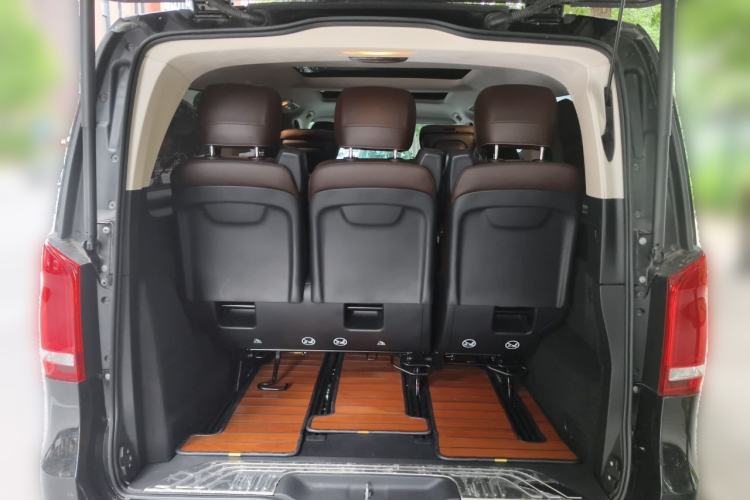 Used Mercedes-Benz V-Class 2021 V 260 L Long-wheelbase Luxury Edition Trunk