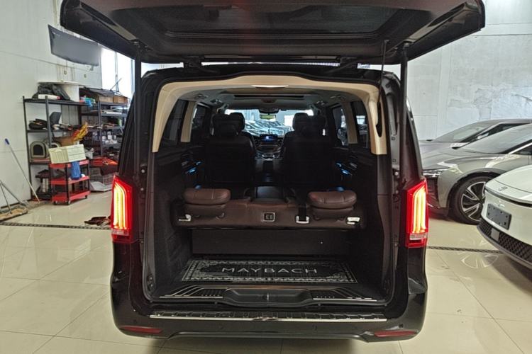 Used Mercedes-Benz V-Class 2021 V 260 L Long-wheelbase Luxury Edition Trunk