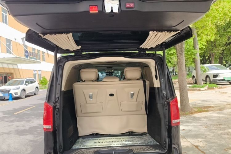 Used Mercedes-Benz V-Class 2021 V 260 L Long-wheelbase Luxury Edition Trunk