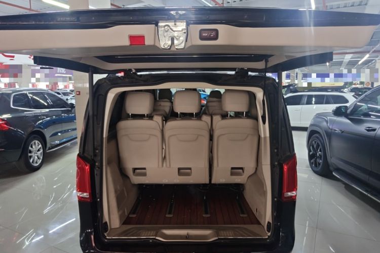 Used Mercedes-Benz V-Class 2021 V 260 Prestige Edition Trunk