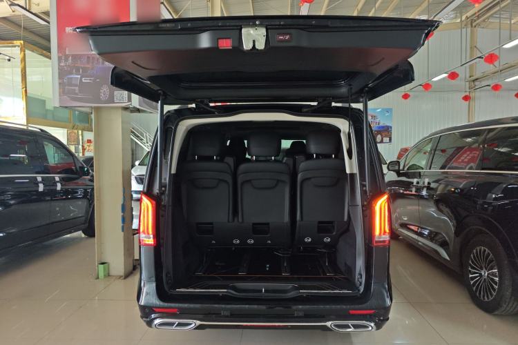 Used Mercedes-Benz V-Class 2021 V 260 Prestige Edition Trunk