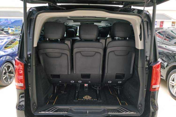 Used Mercedes-Benz V-Class 2021 V 260 L Long-wheelbase Luxury Edition Trunk