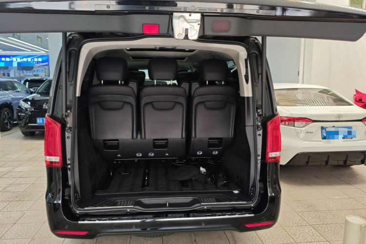 Used Mercedes-Benz V-Class 2021 V 260 L Long-wheelbase Luxury Edition Trunk