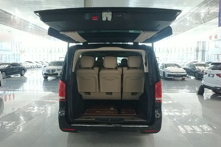 Used Mercedes-Benz V-Class 2021 V 260 L Long-wheelbase Luxury Edition Trunk