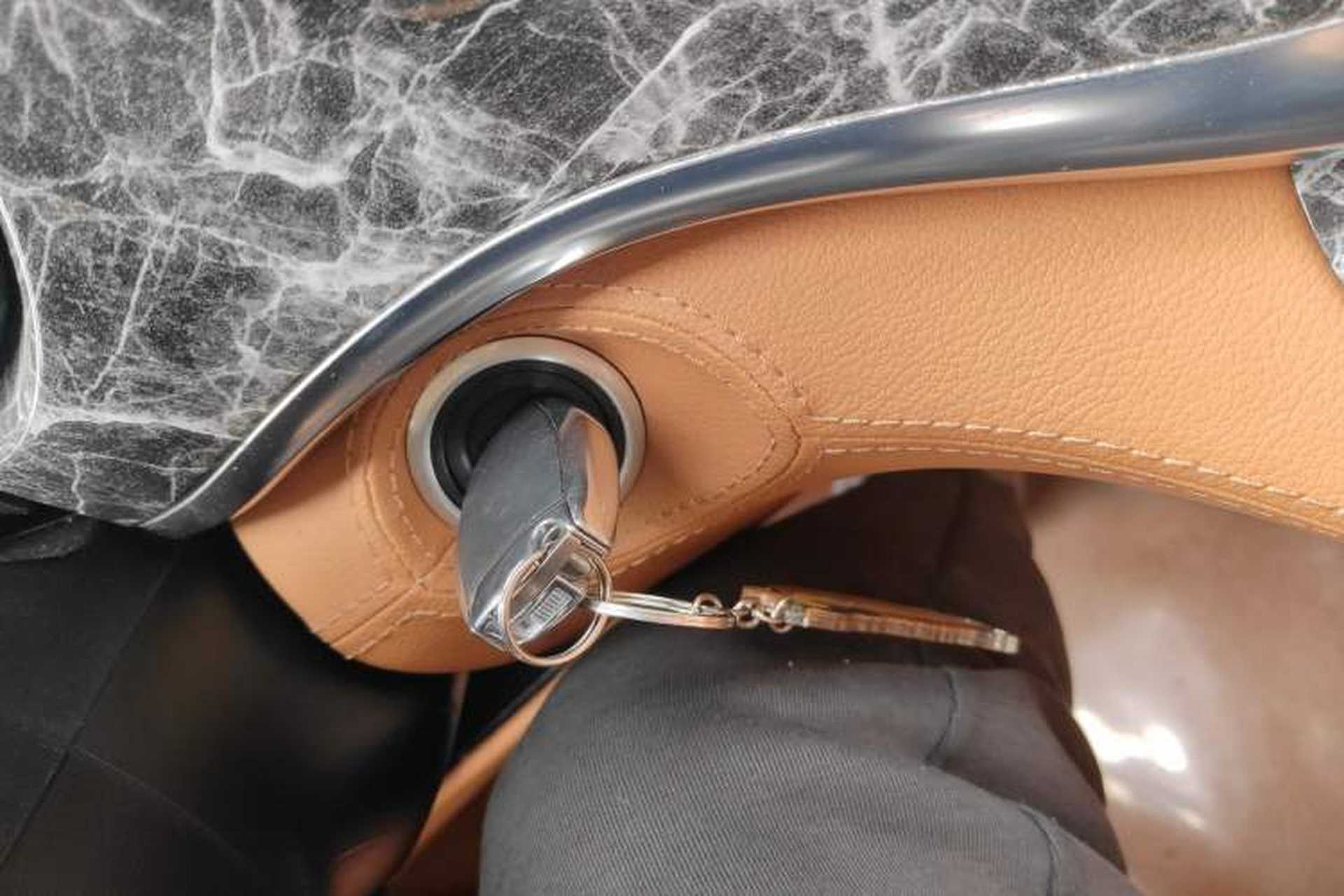 Used Mercedes-Benz V-Class  Vehicle Key