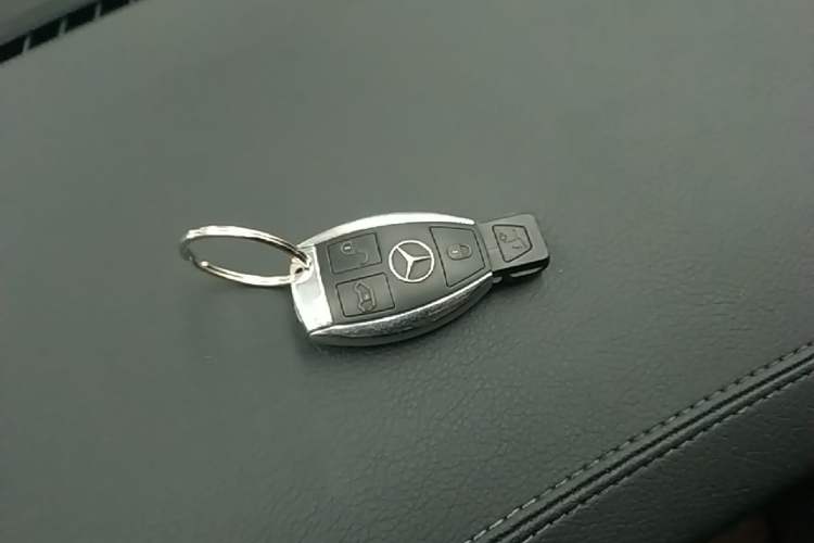 Used Mercedes-Benz V-Class 2021 V 260 L Long-wheelbase Luxury Edition Vehicle Key