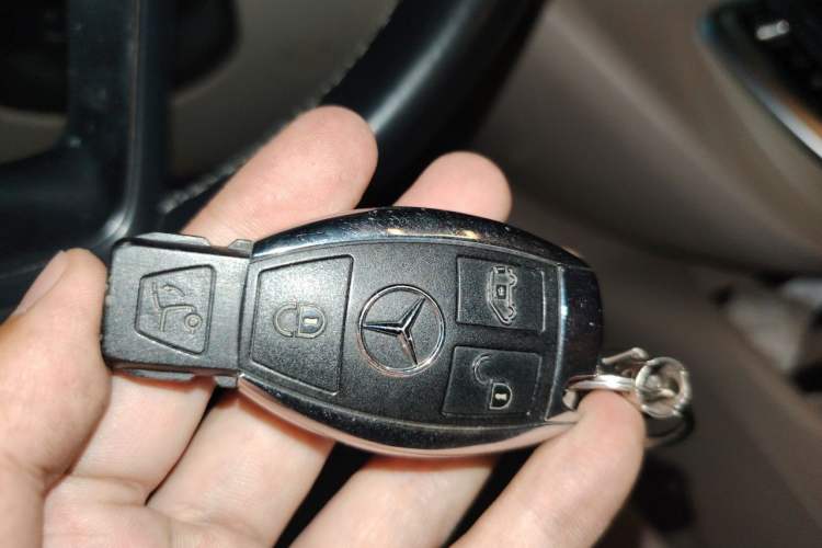Used Mercedes-Benz V-Class 2021 V 260 L Long-wheelbase Luxury Edition Vehicle Key