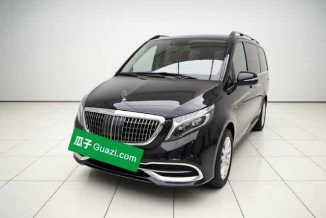 Ojetý Mercedes-Benz V-Class 2021 V 260 Prestige Edition