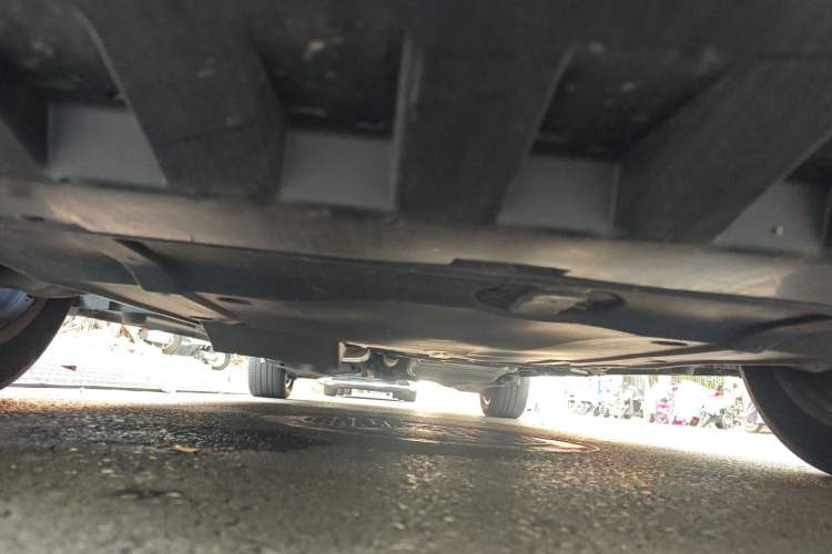Used Mercedes-Benz V-Class 2021 V 260 Avantgarde Edition Chassis Front