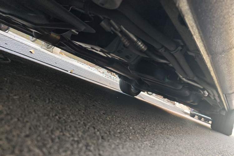 Used Mercedes-Benz V-Class 2021 V 260 Avantgarde Edition Chassis Front Left