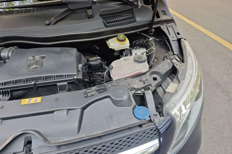 Used Mercedes-Benz V-Class 2021 V 260 Avantgarde Edition Engine Bay Left