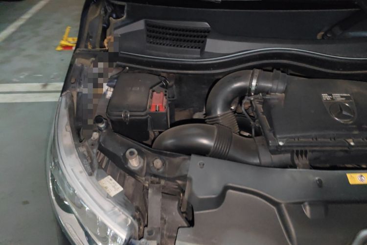 Used Mercedes-Benz V-Class 2021 V 260 Avantgarde Edition Engine Bay Right