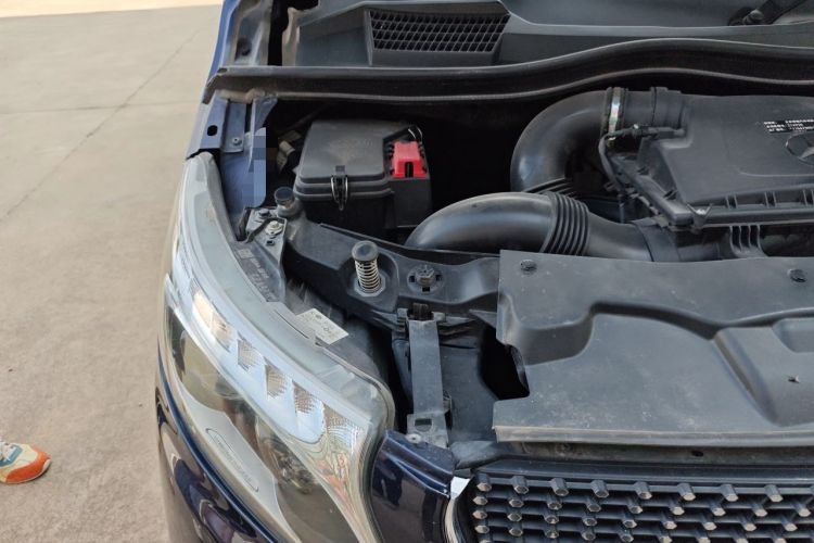 Used Mercedes-Benz V-Class 2021 V 260 L Long-wheelbase Luxury Edition Engine Bay Right
