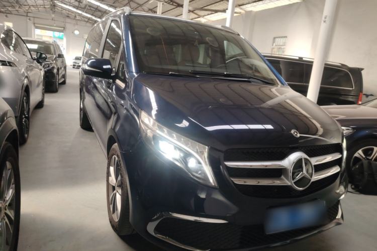 Used Mercedes-Benz V-Class 2021 V 260 Avantgarde Edition Exterior 1