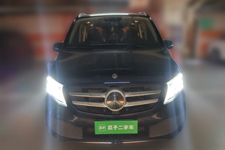 Used Mercedes-Benz V-Class 2021 V 260 Avantgarde Edition Front