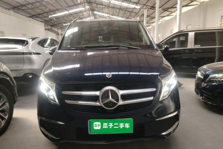 Used Mercedes-Benz V-Class 2021 V 260 Avantgarde Edition Front