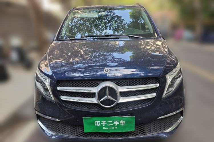 Used Mercedes-Benz V-Class 2021 V 260 Avantgarde Edition Front