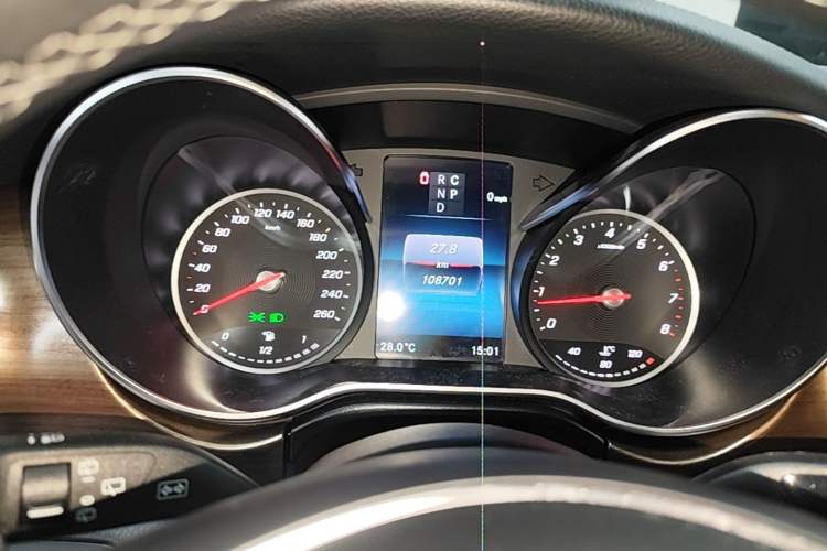 Used Mercedes-Benz V-Class 2021 V 260 L Long Wheelbase Prestige Edition Instrument Cluster