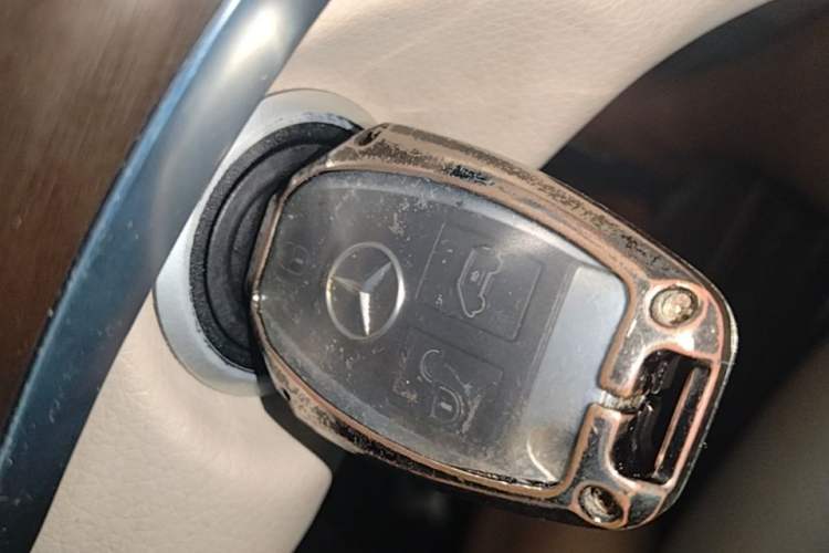Used Mercedes-Benz V-Class 2021 V 260 L Long Wheelbase Prestige Edition Interior 1