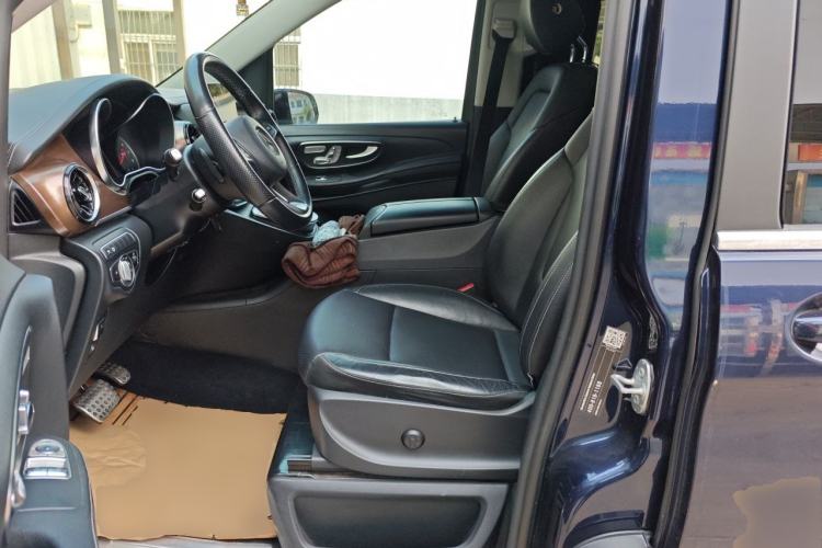 Used Mercedes-Benz V-Class 2021 V 260 L Long-wheelbase Luxury Edition Left Front Seat
