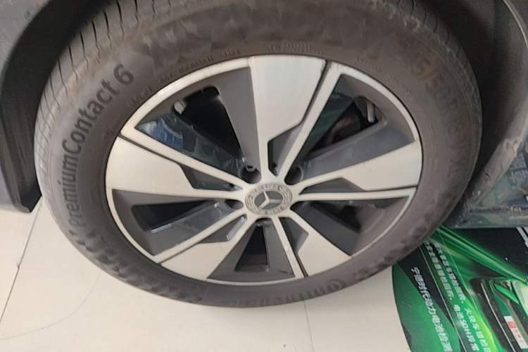 Used Mercedes-Benz V-Class 2021 V 260 L Long Wheelbase Prestige Edition Left Front Wheel Hub
