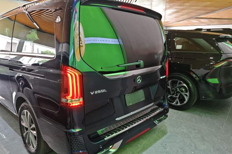 Used Mercedes-Benz V-Class 2021 V 260 Avantgarde Edition Rear