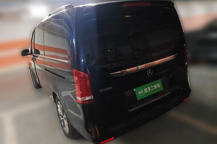 Used Mercedes-Benz V-Class 2021 V 260 Avantgarde Edition Rear Left 45 Deg