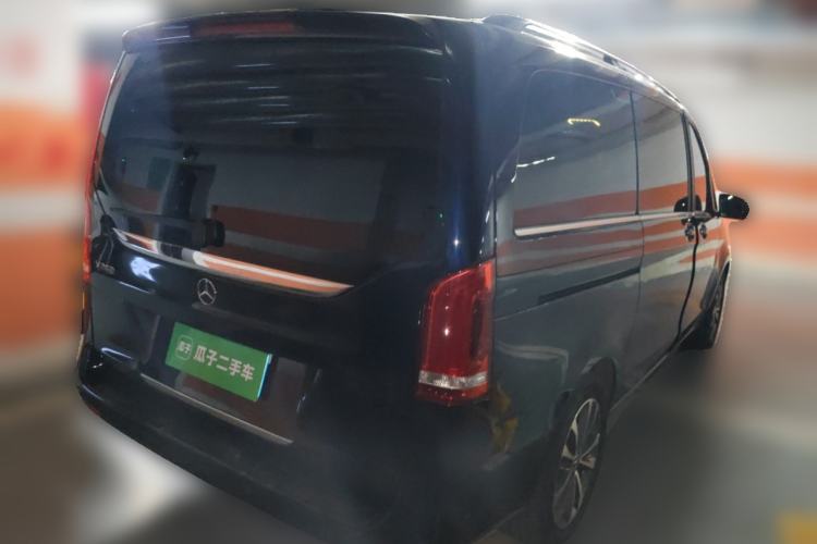 Used Mercedes-Benz V-Class 2021 V 260 Avantgarde Edition Rear Right 45 Deg
